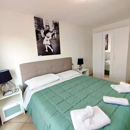 Attico Sea And Sunset Apartment *